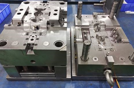 Medical device mold