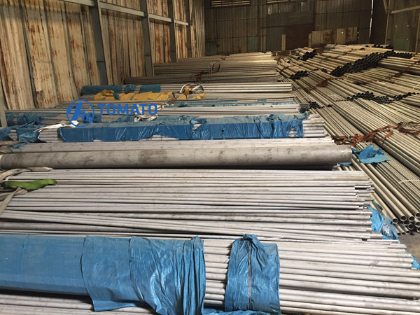 Stainless steel pipe
