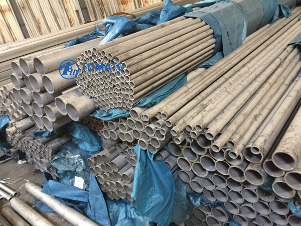 Stainless steel pipe
