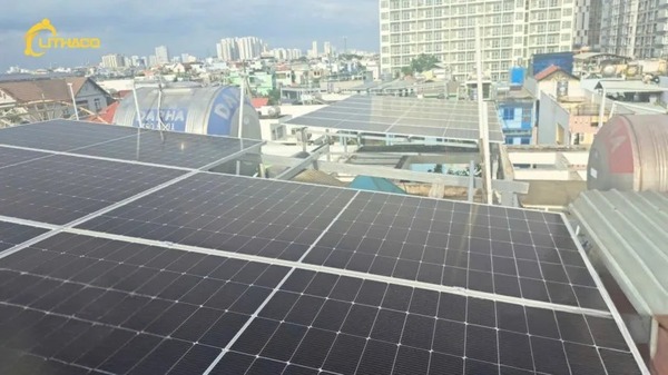 11.6kWp hybrid solar system with 20kWh battery storage