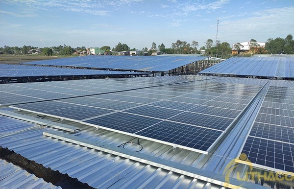 999kW grid-tied solar PV system