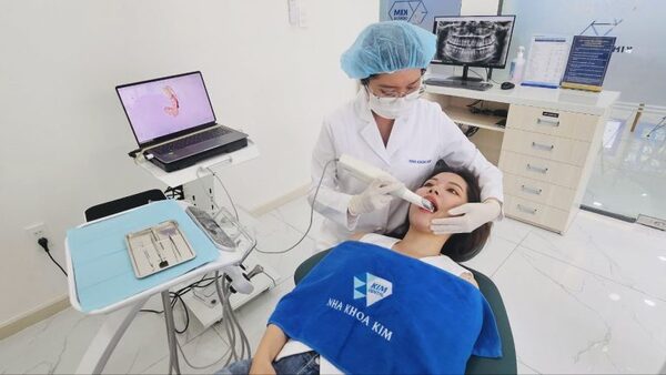 Porcelain crowns