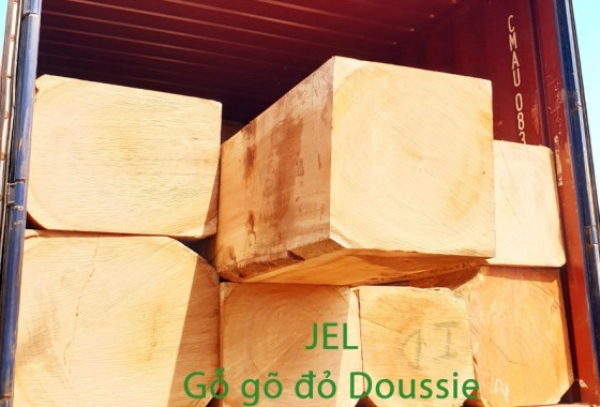 Doussie Redwood