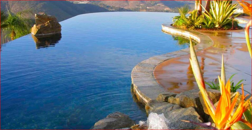 Infinity pool