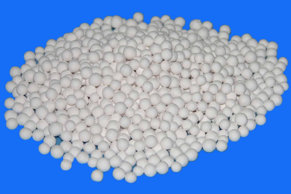 Moisture resistant particle