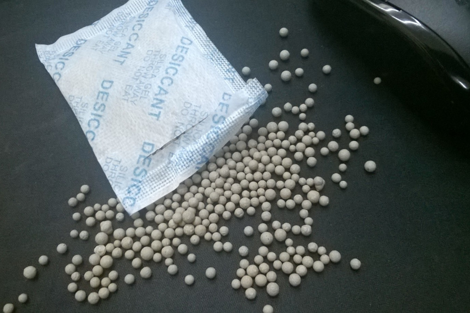 Moisture-proof bag