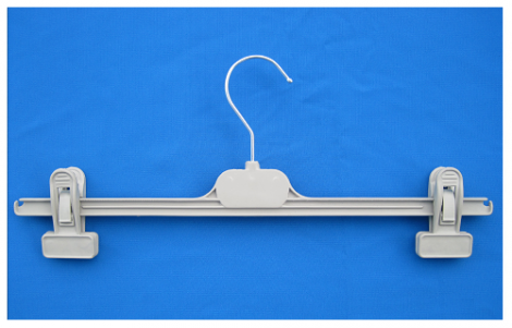Clothes hanger