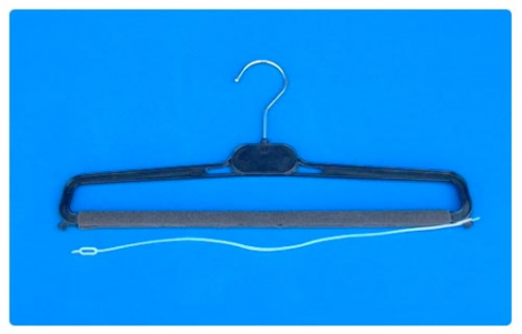 Clothes hanger