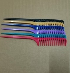 Rack tail comb