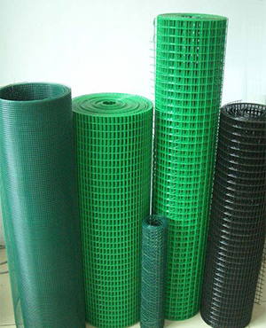Resin coated weldmesh