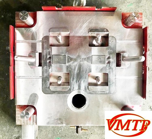 Aluminum stamping mold