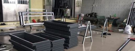 Aluminium and glass installation