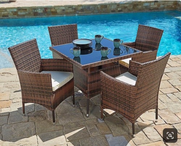 Square dining set poly rattan