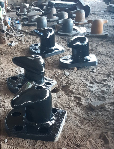 Tee Bollard
