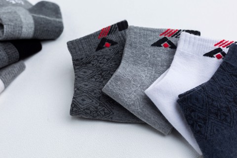 Low cut socks