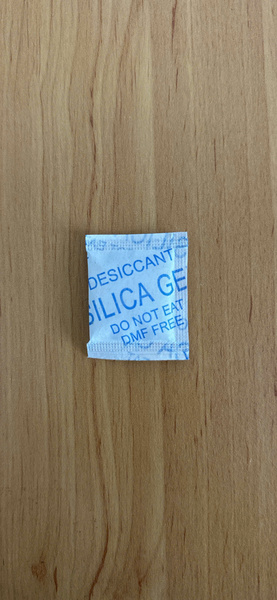 Silica gel desiccants