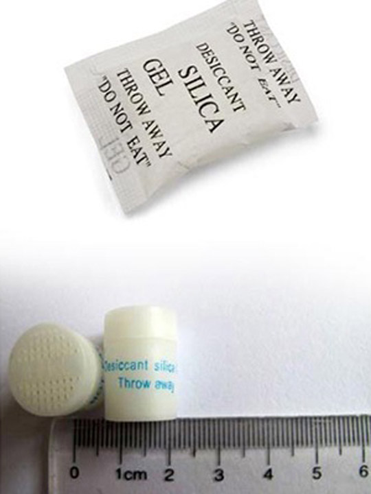 Food-grade desiccant packets