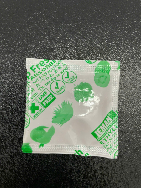Oxygen absorbers