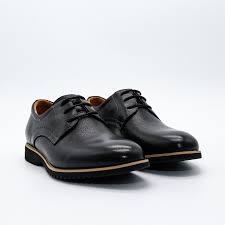 Men leather shoes