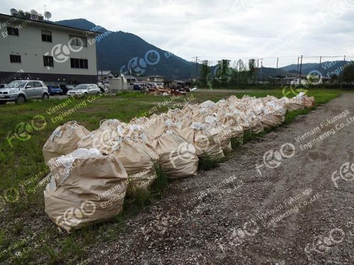 Jumbo bag for waste treatment