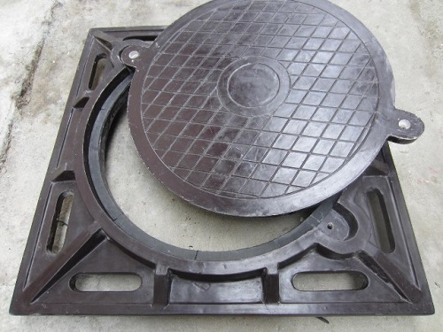 Composite manhole cover