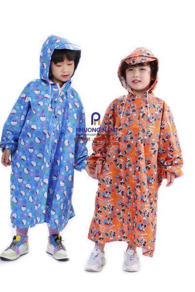 Zippered raincoat for kids