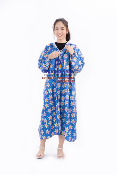 Zippered raincoat
