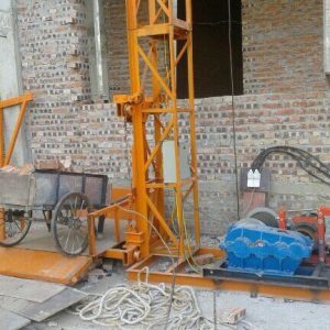 Cargo Hoist