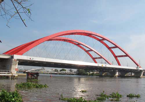 Traffic sector steel structure