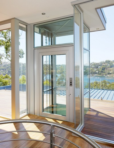 Glass elevator