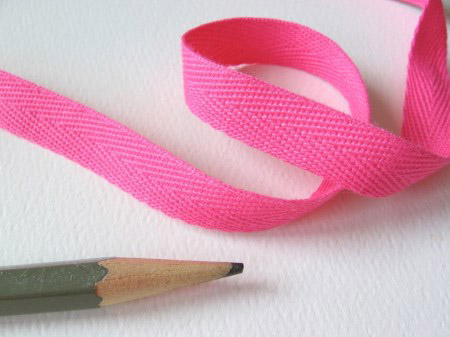 Herringbone woven strap
