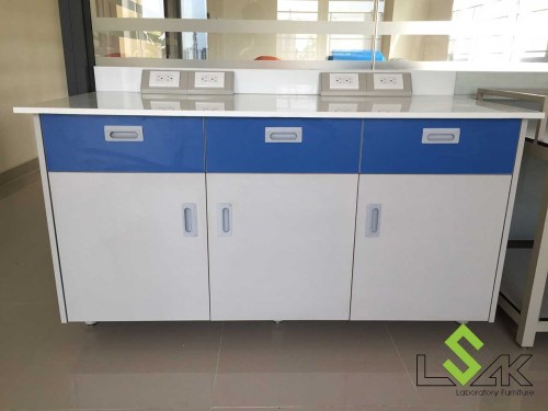 Bàn thí nghiệm mặt đá granite
