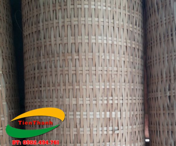Bamboo woven mat
