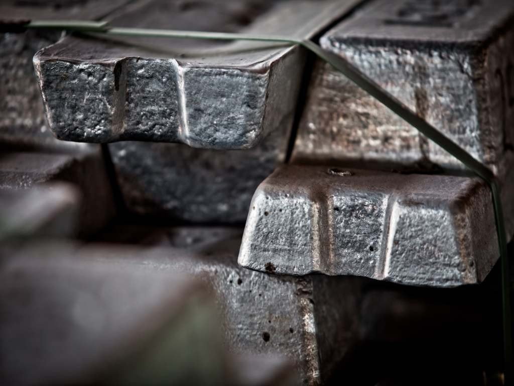 Aluminum ingot