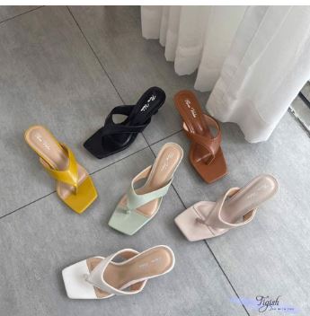5p square-toe thong clogs