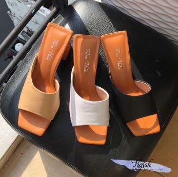 5p square-toe clogs with block heels