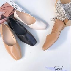 Plain square-toe ballet flats