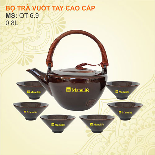Ceramic tea sets