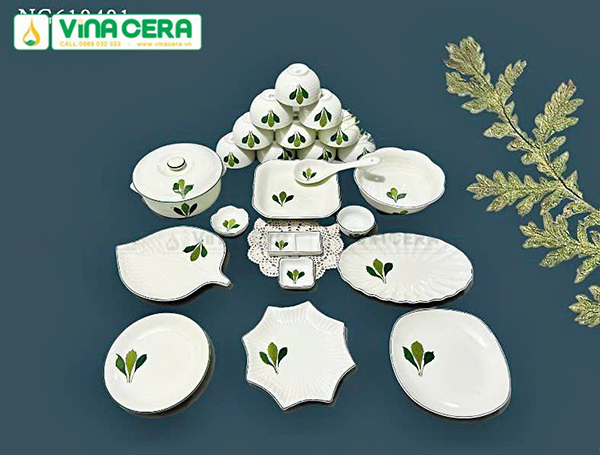 Ceramic tea sets