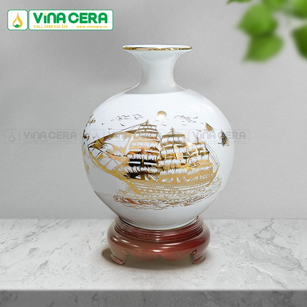 Ceramic vases