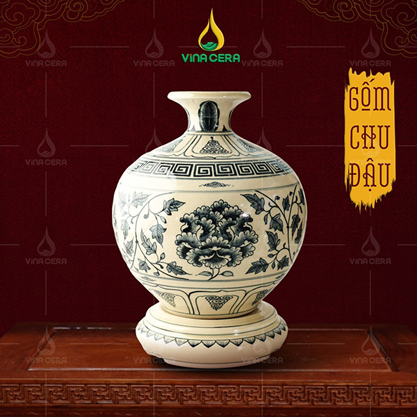 Ceramic vases