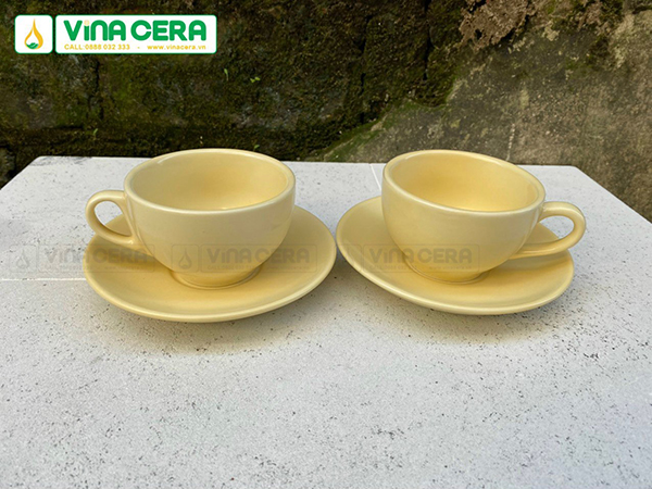 Ceramic cups