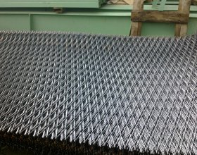 Stretched mesh