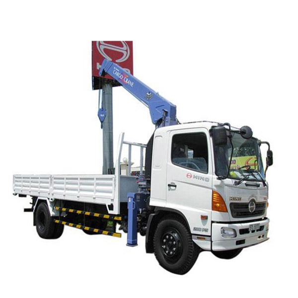 HINO 45-ton truck-mounted crane