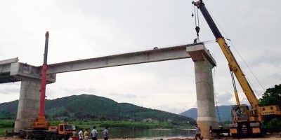 Binh Ca Bridge girder installation - Tuyen Quang