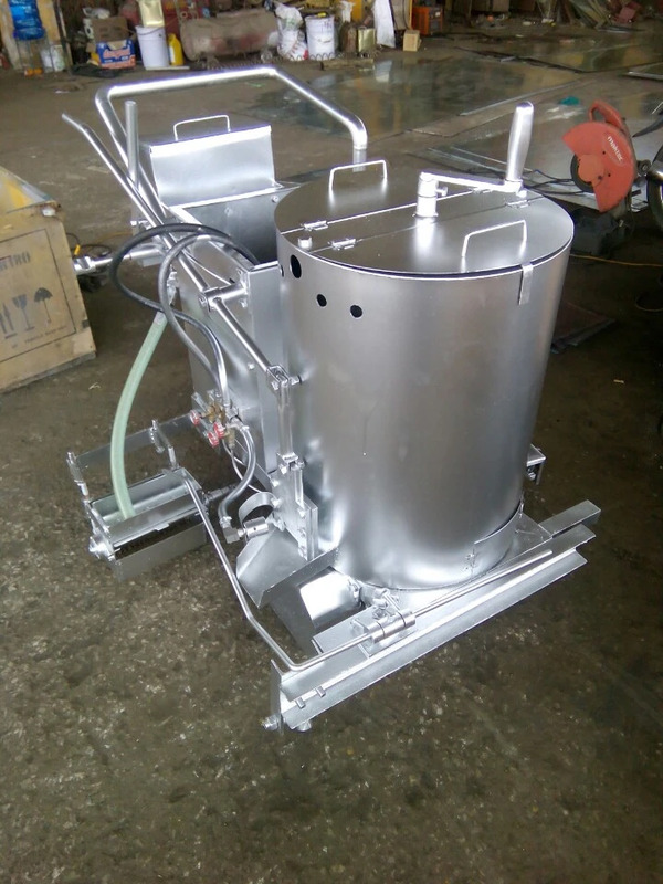 YHK 10A Road Marking Machine