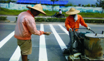 Reflective Thermoplastic Road Marking Application