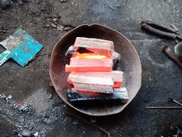 Smokeless charcoal