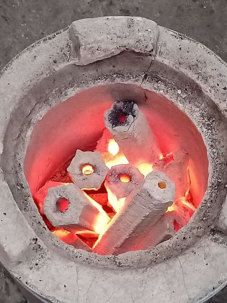 Smokeless charcoal
