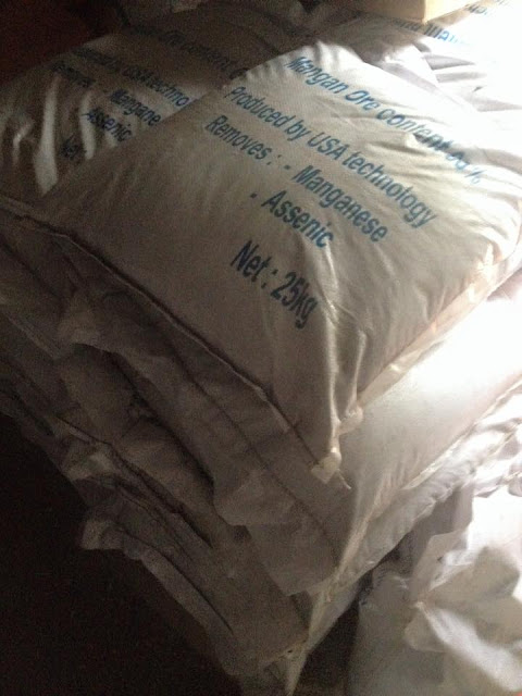 Manganese ore for water treatment